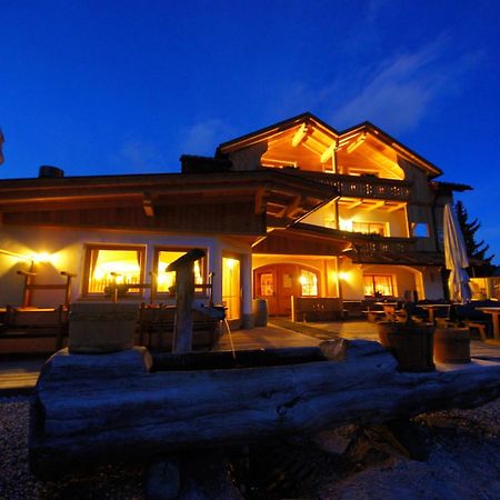 Rifugio La Para San Vigilio Di Marebbe Exterior foto
